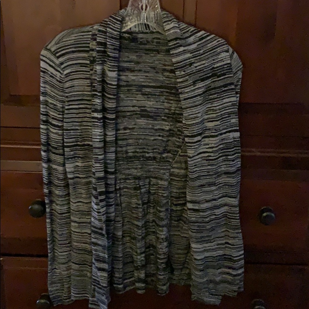 Long-sleeve cardigan